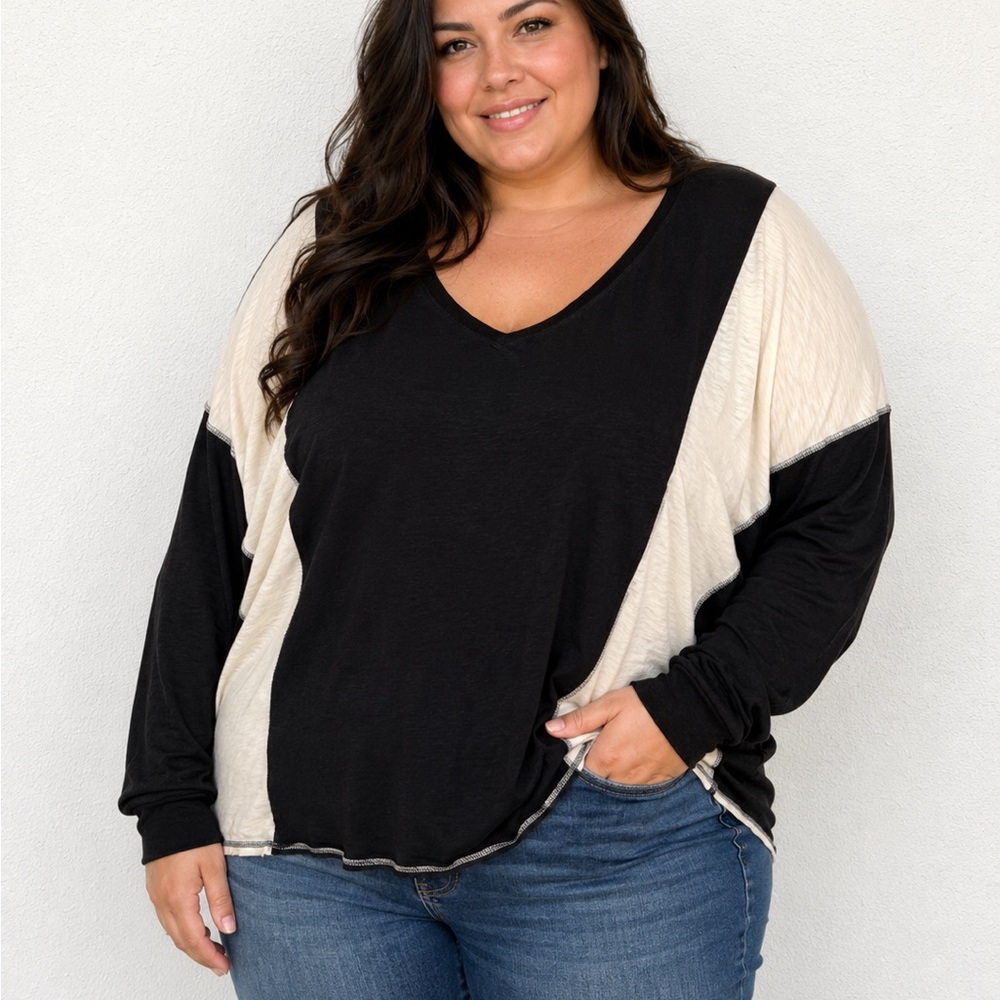 torrid Black and Cream V-Neck Color block Long Sleeve Top 6